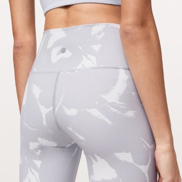 Wunder Under Hi-Rise Tight 25" Full-On Luxtreme Size 2 - Picture 3 of 16